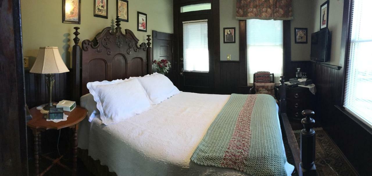 Manheim Manor Bed & Breakfast 外观 照片