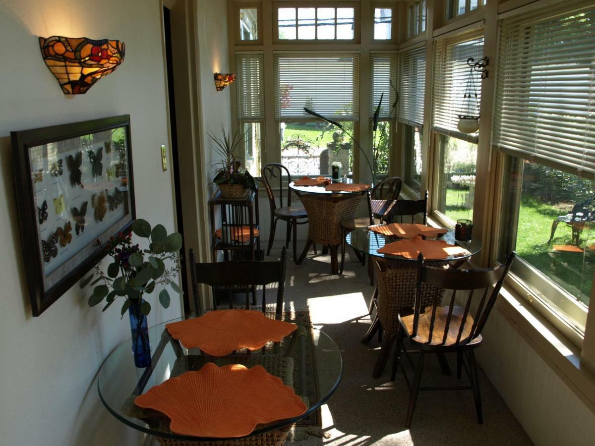 Manheim Manor Bed & Breakfast 外观 照片